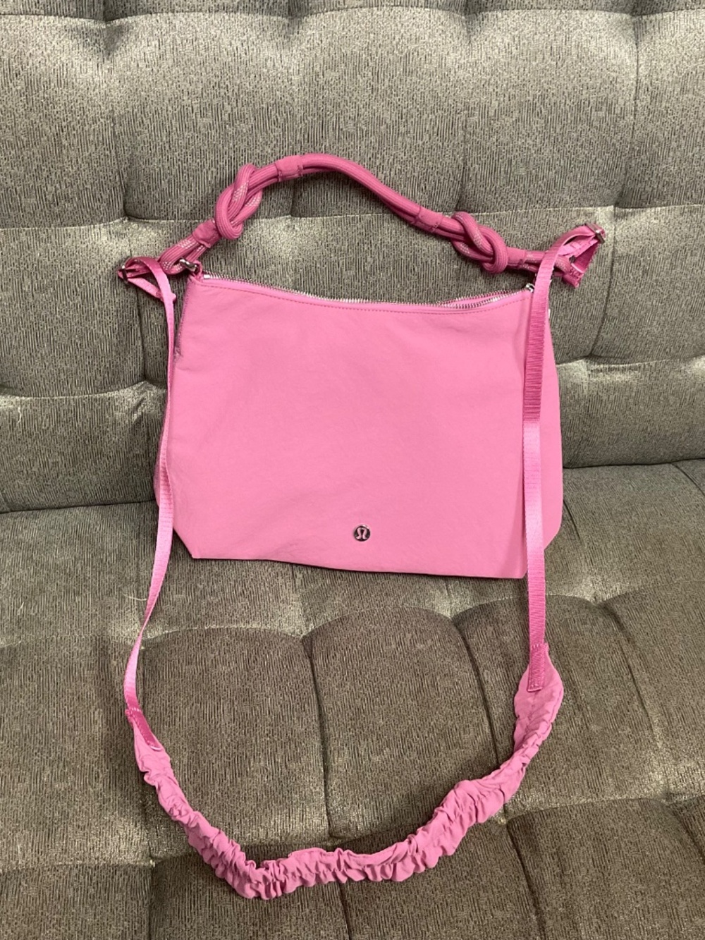 Lululemon Convertible Crossbody Bag 6.5L in Sweet Sorbet/Pink Blossom/Silver - Picture 4 of 7